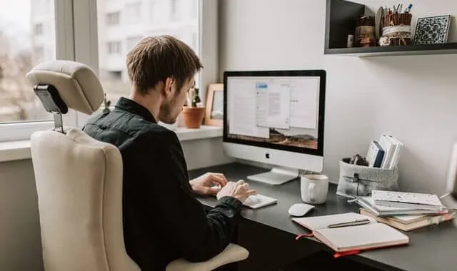 Document index with communication templates